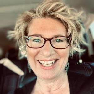 Meet your Posher, Melanie